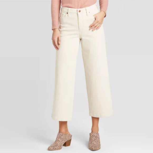 High-Rise Wide Leg Cropped Jeans - Picture 2 of 3